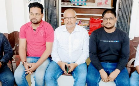 हरिहरगंज के युवा व्यवसायी के हत्यारोपितों की गिरफ्तारी की लगाई गुहार