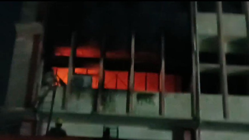 धनबाद में कोयला भवन कार्यालय में लगी आग, कागजात जलकर स्वाहा