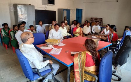 लापरवाही बरतने और अनुशासनहीनता के मामले में कई स्कूलों पर गिरी गाज