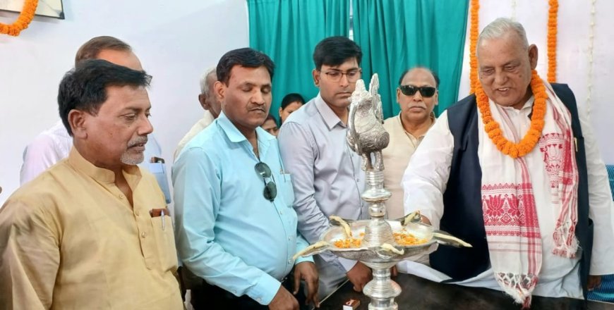 पूर्व स्वास्थ्य मंत्री ने किया डॉ धनेश्वर होम्यो क्लीनिक का उद्घाटन