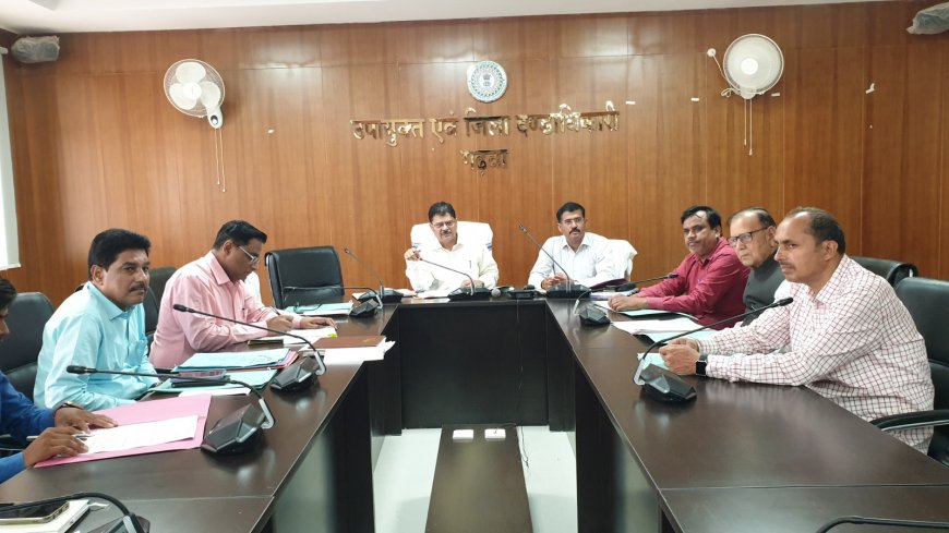 जिला स्तरीय सड़क सुरक्षा समिति की बैठक संपन्न, डीसी ने दिये कई आवश्यक निर्देश