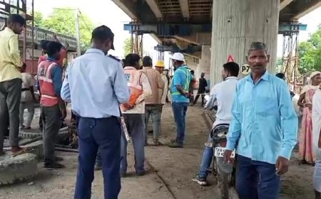 फ्लाईओवर का शटरिंग खोलने के दौरान 30 फिट ऊंचाई से गिरकर ‌मजदूर की मौत