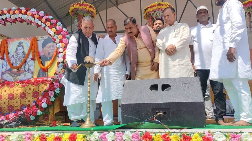 विश्रामपुर में आयोजित शिव गुरु चर्चा में हजारों श्रद्धालुओं ने की पूजा अर्चना