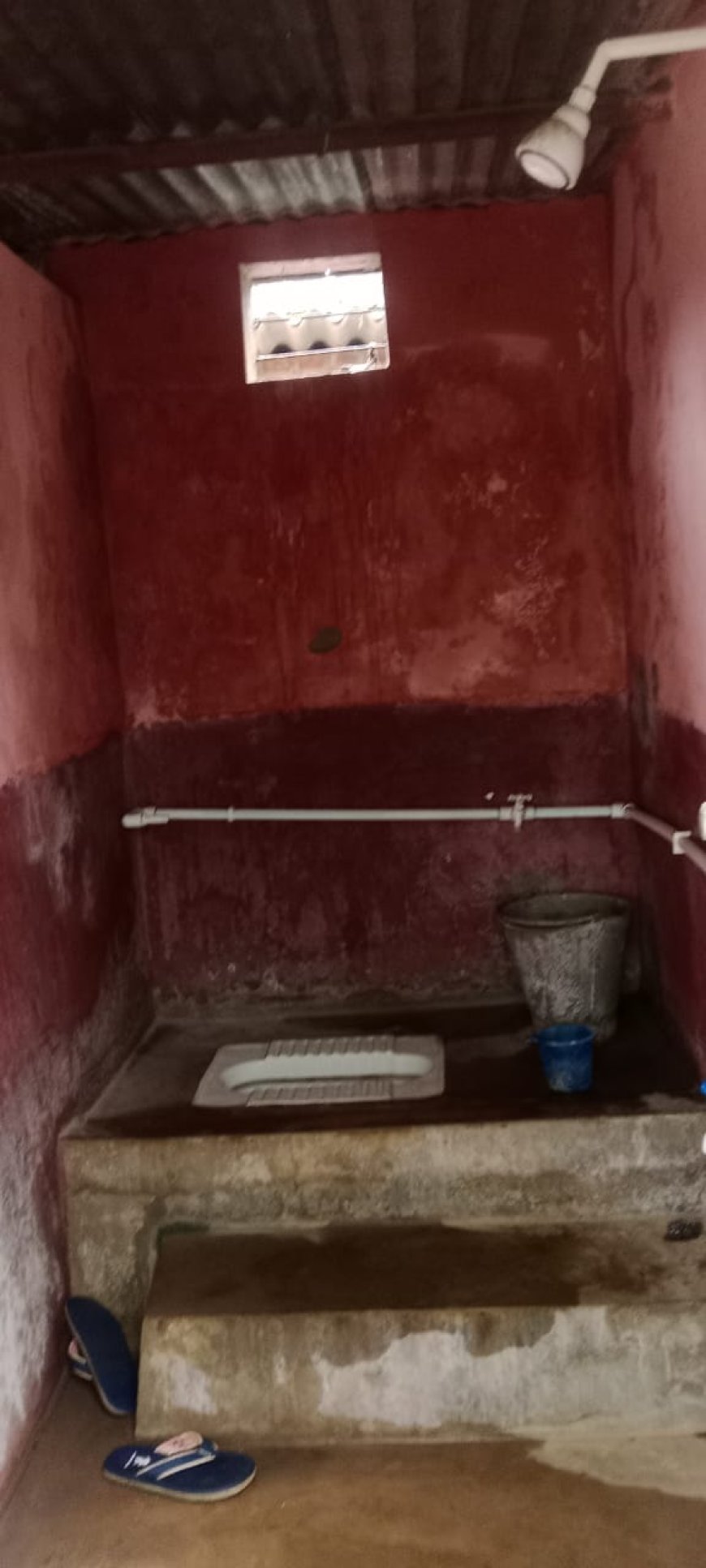 पति से विवाद के बाद घर के शौचालय में महिला ने की खुदकुशी