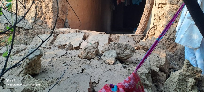 दीवार के निचे दब कर बुजुर्ग की मौत