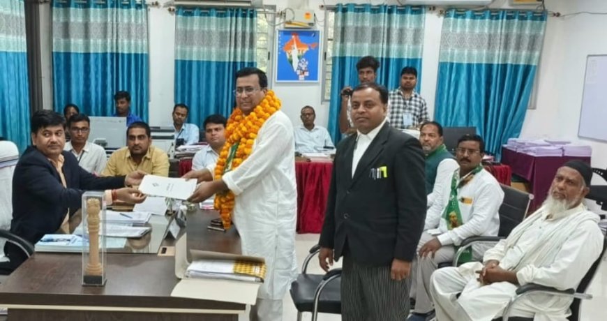 एआईएमआईएम से डॉ एमएन खान ने किया नामांकन
