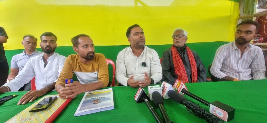 विश्रामपुर में आदर्श आचार संहिता का हो रहा है खुल्लमखुल्ला उल्लंघन