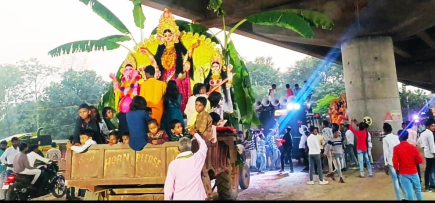 मेराल में हर्षोल्लास के साथ मनाया गया दीपावली का त्योहार