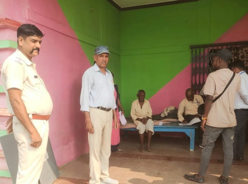 भवनाथपुर विधानसभा क्षेत्र में पोस्टल बैलेट से मतदान जारी, तीसरे दिन 16 मतदाताओं ने अपने घर पर किया मतदान