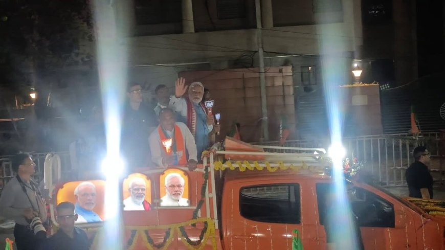 झारखंड की राजधानी रांची में नरेन्द्र मोदी के रोड शो में उमड़ा जनसैलाब