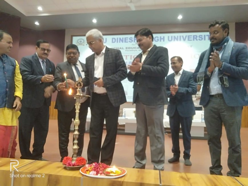 बाबू दिनेश सिंह विश्वविद्यालय परिसर में एकदिवसीय मोटिवेशनल सत्र का आयोजन