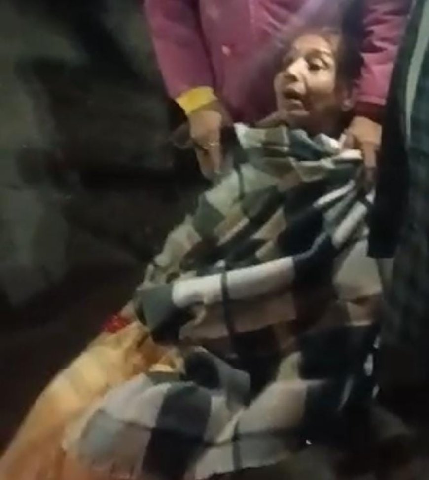 मुख्य सड़क में बिना संकेतक के ब्रेकर बन रहा दुर्घटना का कारण