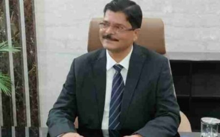 गढ़वा उपायुक्त ने अनियमितता के तीन अलग-अलग मामलों में की सख्त कार्रवाई