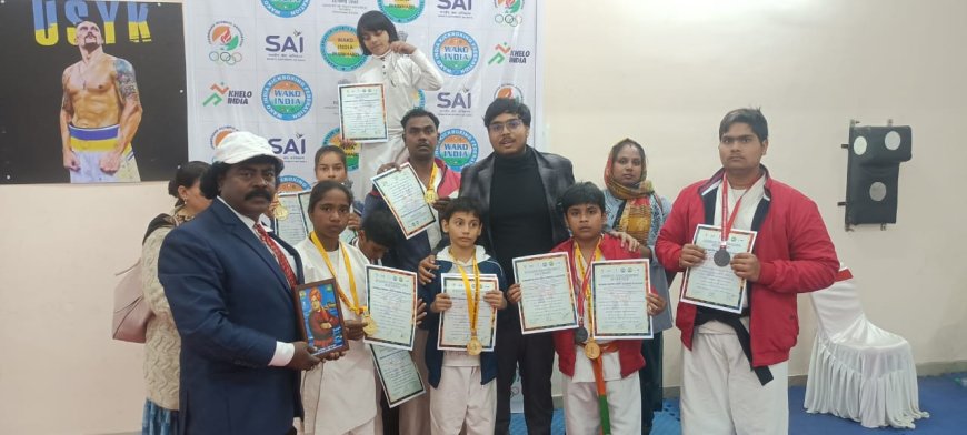 यूथ किक बॉक्सिंग चैंपियनशिप में गढ़वा ने जीता छह पदक