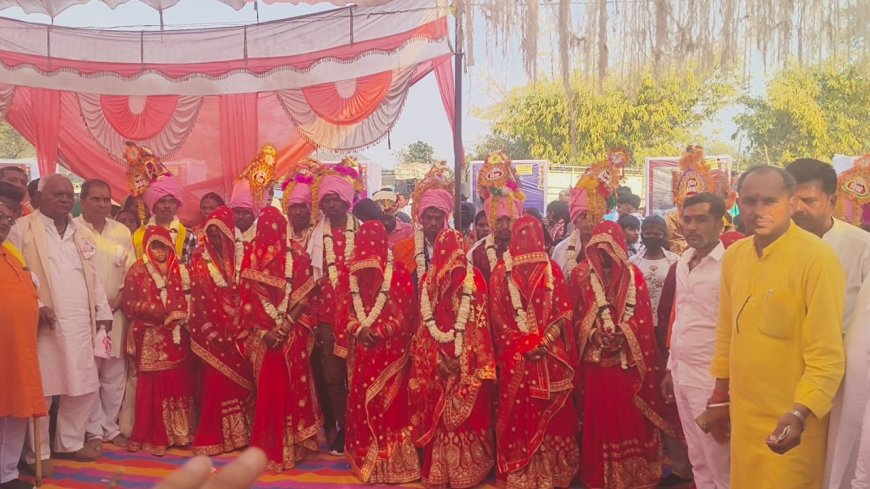 मां चतुर्भजी मंदिर परिसर में 10 असहाय कन्याओं की हुई शादी