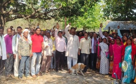 विस्थापित संघर्ष समिति के तत्वाधान में मजदूरों की बैठक संपन्न