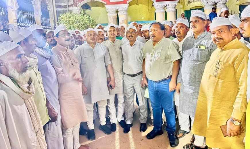 विधायक अनंत के आवास पर दावत-ए-इफ्तार का आयोजन