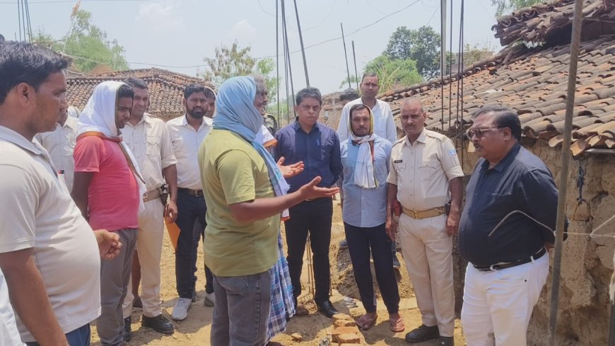 एसडीओ ने की अबुआ आवास योजना में हुई गड़बड़ी की जांच