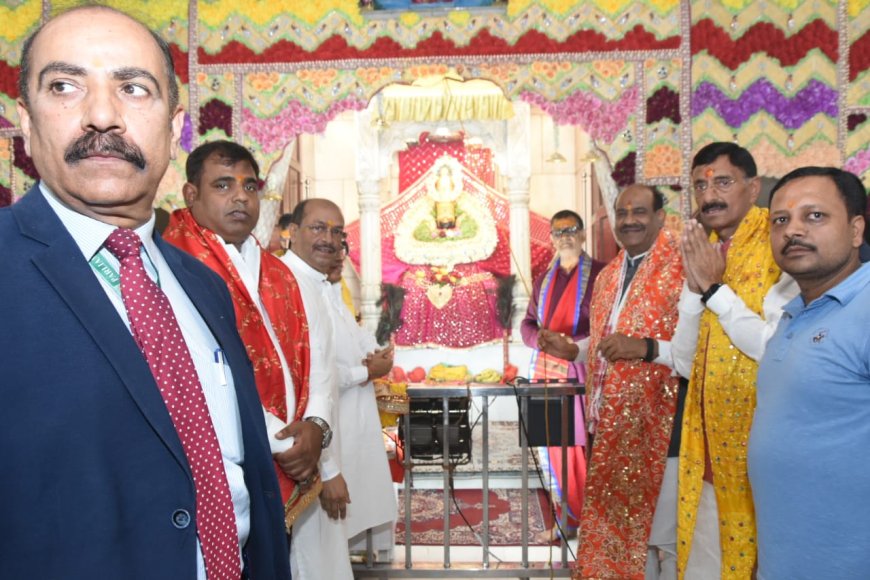 झारखंड पहुंचे लोकसभा अध्यक्ष ने श्याम प्रभु के किये दर्शन, बिरसा मुंडा को किया नमन