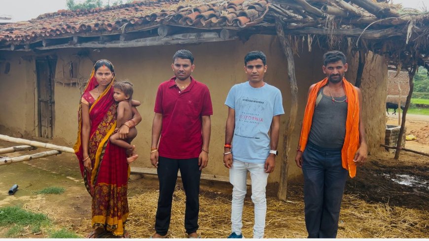 दो महीने से मुआवज़े की आस में टकटकी लगाए बैठे हैं किसान