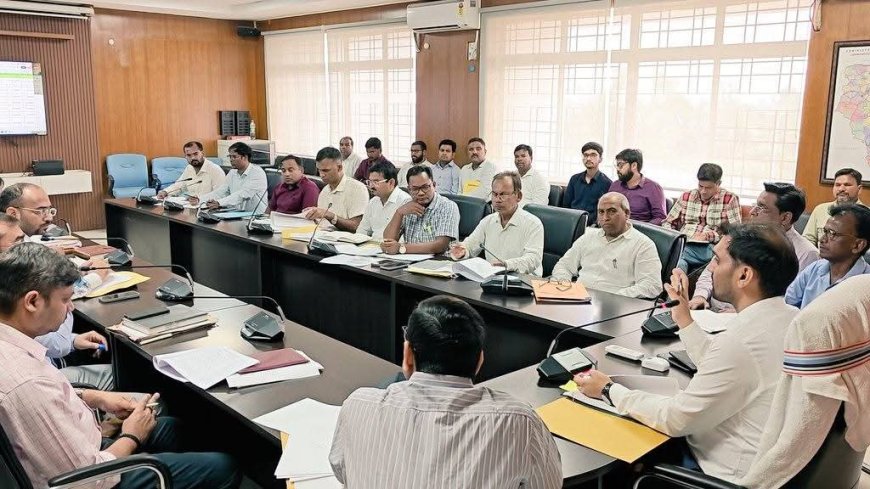 जिला योजना कार्यकारिणी समिति की बैठक में योजनाओं की प्रगति पर चर्चा