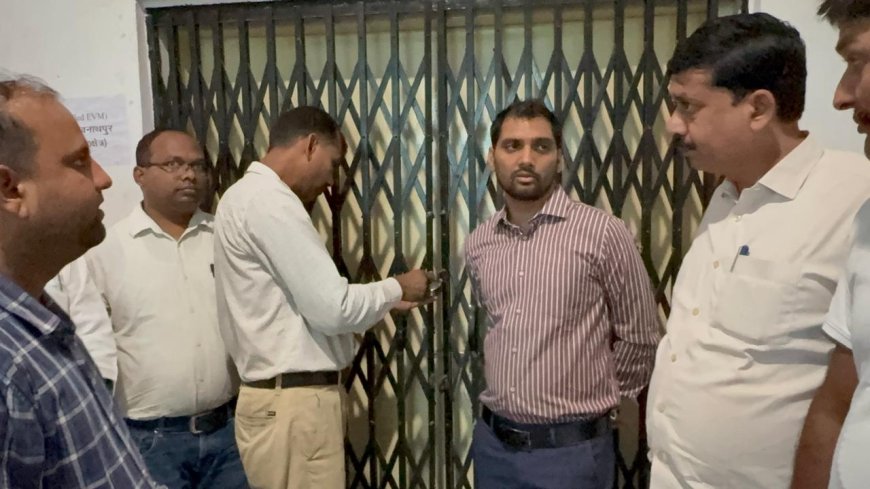 डीसी ने निर्वाचन प्रक्रिया की निष्पक्षता के लिये वेयरहाउस का किया निरीक्षण