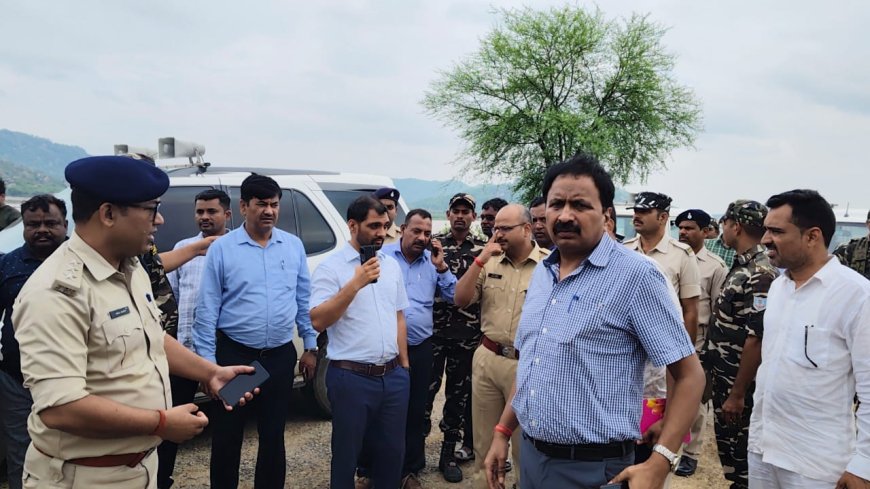 डीसी व एसपी ने बाढ़ संभावित क्षेत्रों का किया दौरा, दिये कई निर्देश