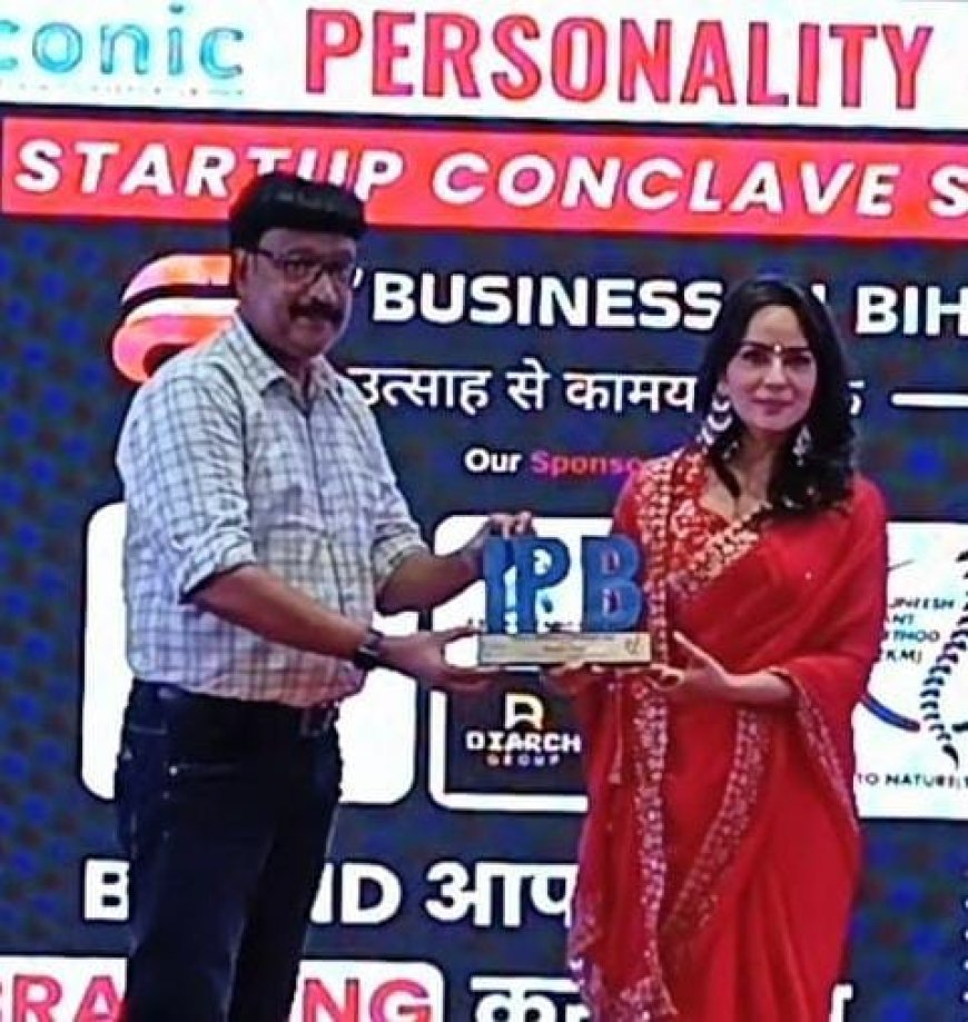 शौकत खान को आईकॉनिक पर्सनालिटी ऑफ भारत सम्मान, अभिनेत्री आंचल मुंजल ने किया सम्मानित