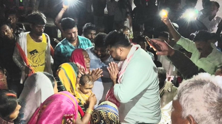 झामुमो नेता दीपक ने क्षेत्र भ्रमण कर लोगों को दी करमा की शुभकामनाएं