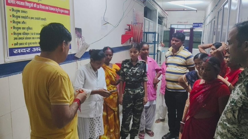 सदर अस्पताल गढ़वा में एसडीएम का औचक निरीक्षण, रोस्टर अनुपालन में मिली गड़बड़ी