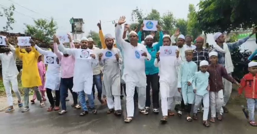 मुस्लिम समुदाय ने कानपुर में लगाये गये बैनर पर हुई एफआईआर के खिलाफ जताई नाराजगी