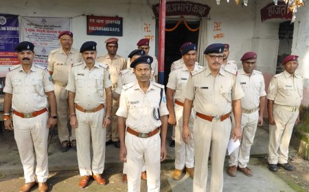 संस्मरण दिवस पर डाल्टनगंज जीआरपी थाने में शहीदों को दी गयी अश्रुपूरित श्रद्धांजलि