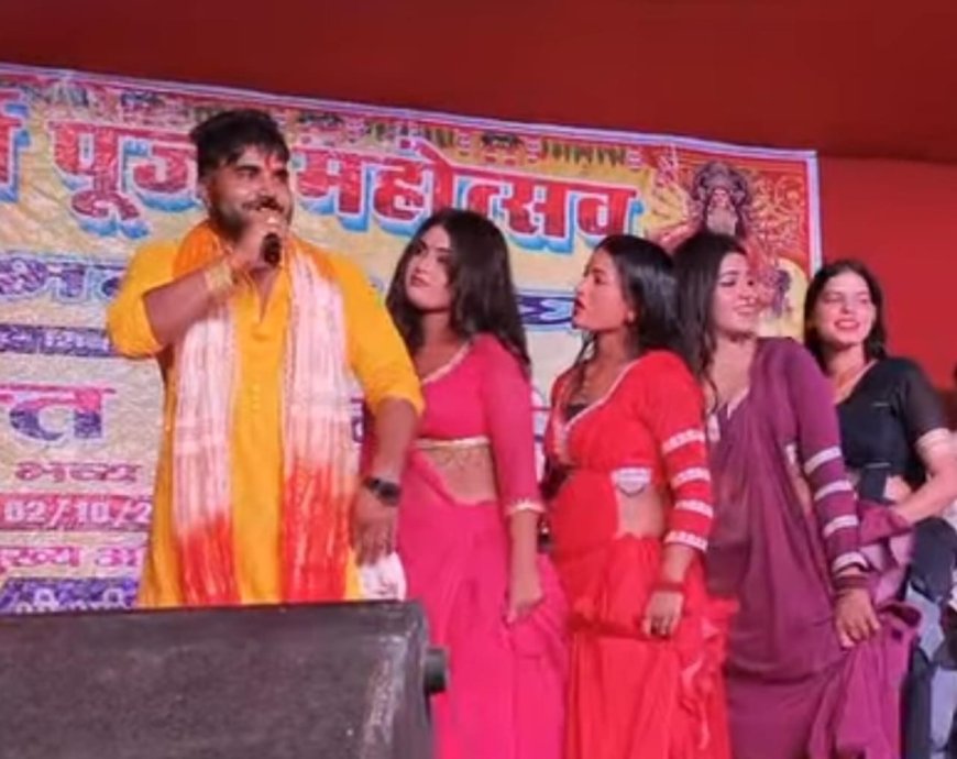 जय भवानी संघ के पंडाल में दशहरा के अवसर पर भक्ति जागरण