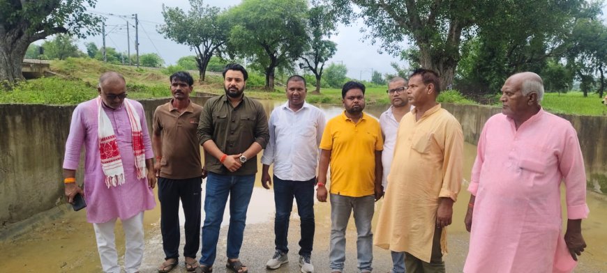 अंडरपास में भरा पानी, आवागमन पूरी तरह बाधित