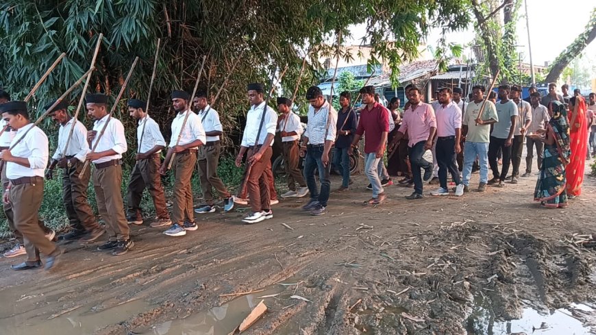 आर एस एस रमना प्रखंड इकाई ने किया पद संचलन