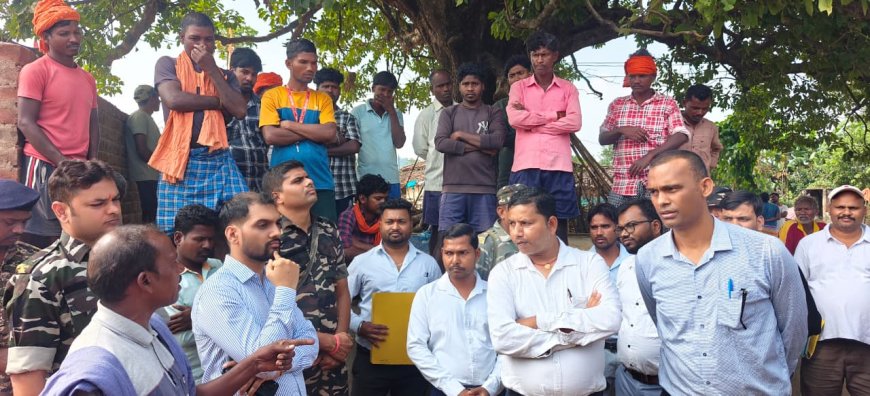 भंडरिया के बिजका पंचायत में 56 साल बाद जलेगी बिजली, डीसी ने दिया 15 अगस्त तक विद्युतीकरण का आश्वासन