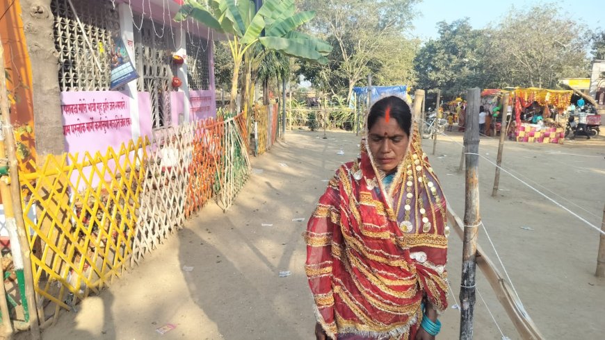 सुमित्रा देवी तीन फरवरी से प्रतिदिन लगातार 12 घंटे तक कर रही हैं यज्ञ मंडप की परिक्रमा