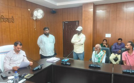 डीसी ने की जनसुनवाई, आमजन की समस्याओं पर दिये निर्देश