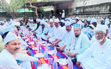 विधायक अनंत के नगर गढ़ स्थित आवास पर इफ्तार पार्टी आयोजित
