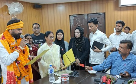 आशीष कुमार सोनी ने संभाला अध्यक्ष का पद, अनिता प्रसाद बनी उपाध्यक्ष