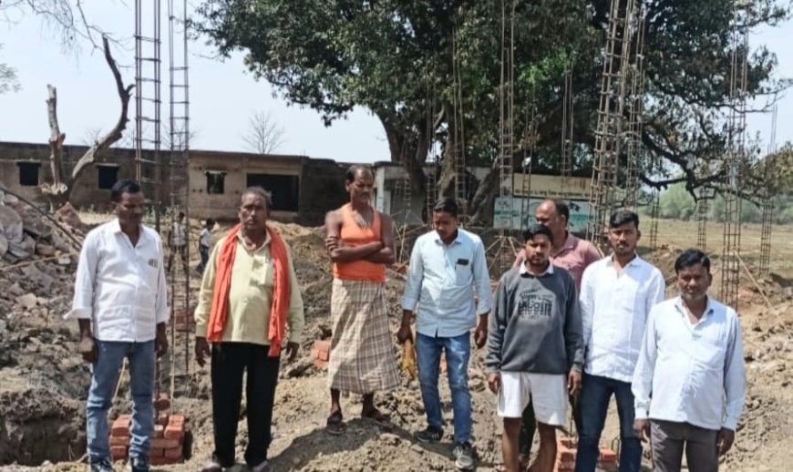 पीएम श्री प्लस टू उच्च विद्यालय रतनाग में भवन निर्माण कार्य में अनियमितता, ग्रामीणों ने बंद कराया काम