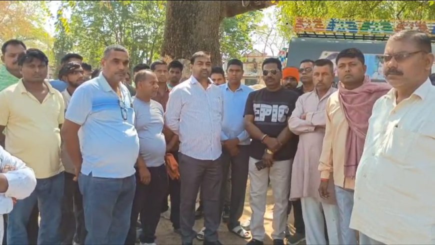 करंट लगने से मिस्त्री की मौत