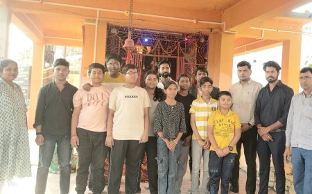 आईआईटी दिल्ली से श्री बंशीधर नगर पहुंचे छात्रों का विद्यालय प्रबंधन ने किया भव्य स्वागत