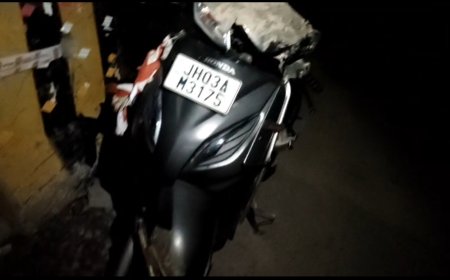 अधूरे ओवरब्रिज से स्कूटी सहित गिरकर छात्र की मौत