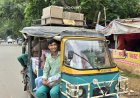 किताबों के लिये बच्चों से कराई गई पलदारी
