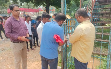 प्रशासन का बड़ा एक्शन: टैक्स नहीं देने पर राजा पहाड़ी पर लगे झूले को किया सील