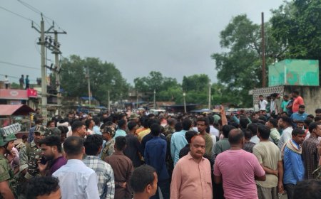 ट्रक की चपेट में आने से बाईक सवार की मौत, सड़क जाम