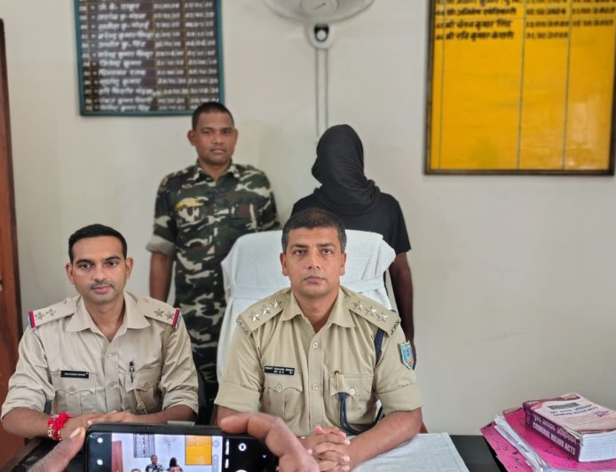 गणेश पूजा के चंदे के नाम पर ट्रक चालकों से वसूली का आरोप, एक गिरफ्तार