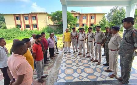19 दागियों की कराई गई परेड, एसडीपीओ ने ली गतिविधियों की जानकारी