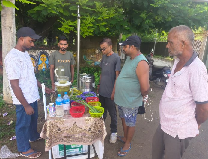 अब पार्ट टाईम जॉब में भी नवाचार, हर्बल जूस कॉर्नर मचा रहा धूम